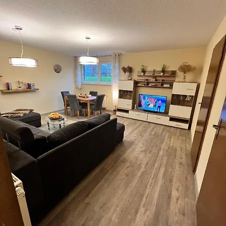 Souterrainwohnung Im Speckgurtel Von Erfurt! Apartment *